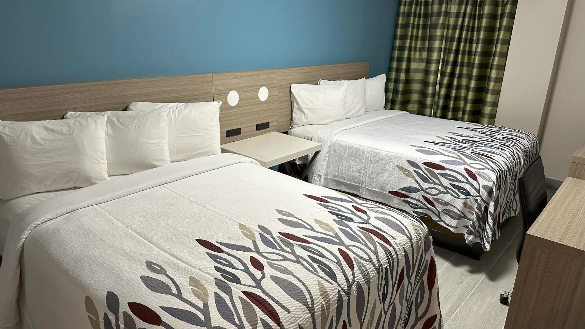 *** Hotel Red Roof Plus Brooklyn - Flatbush Ave New York Verenigde Staten
