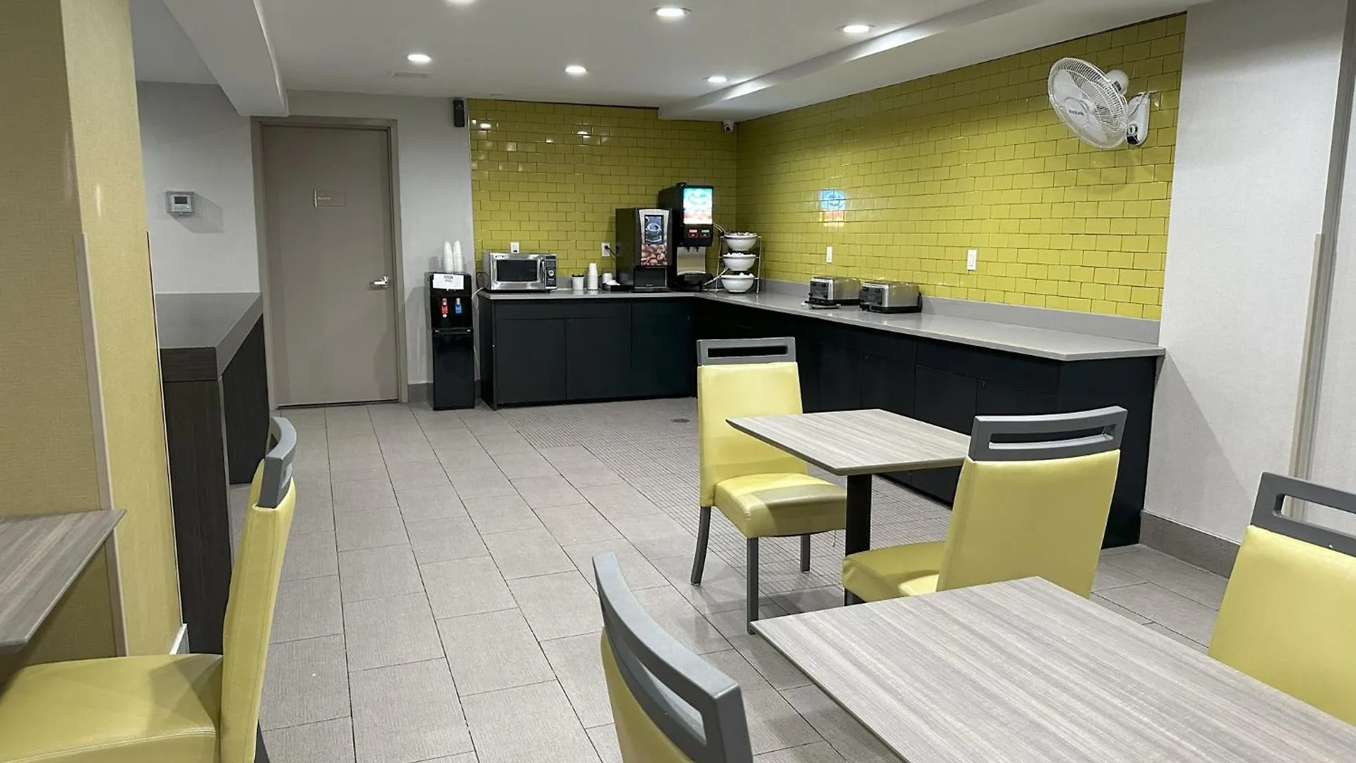 Hotel Red Roof Plus Brooklyn - Flatbush Ave New York